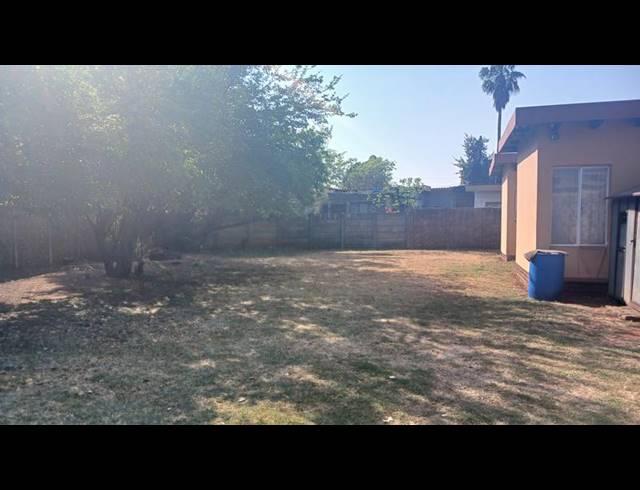 7 BEDROOM HOUSE FOR SALE IN CLAYVILLE